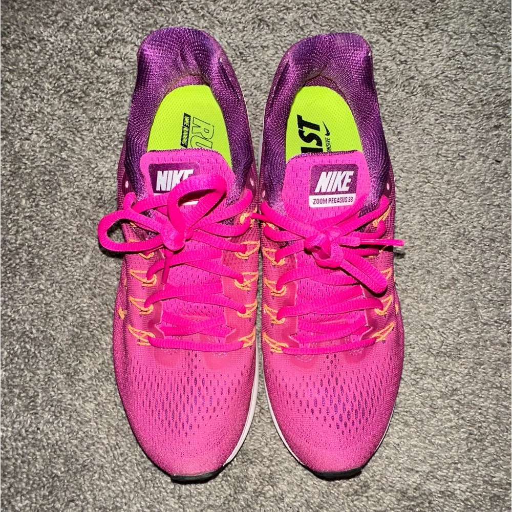 ⚡️Nike air zoom pegasus 33 running shoes, size 9⚡️